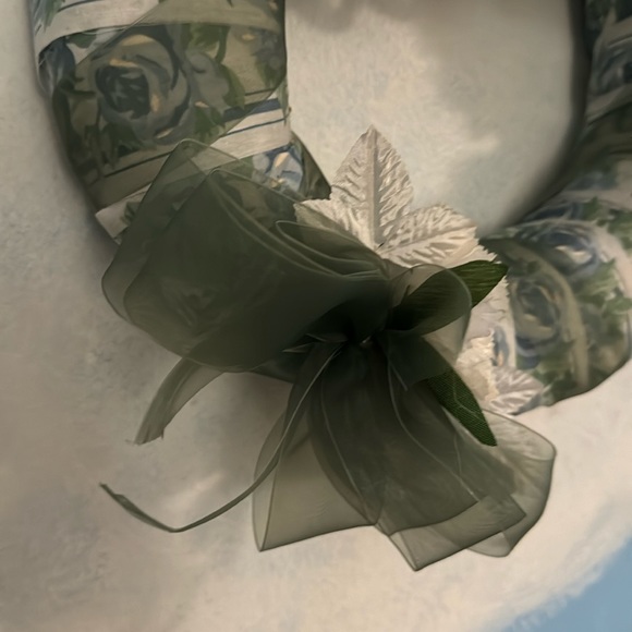 Carnation and Blue Floral Ribbon "Hello” Wreath - Picture 3 of 4